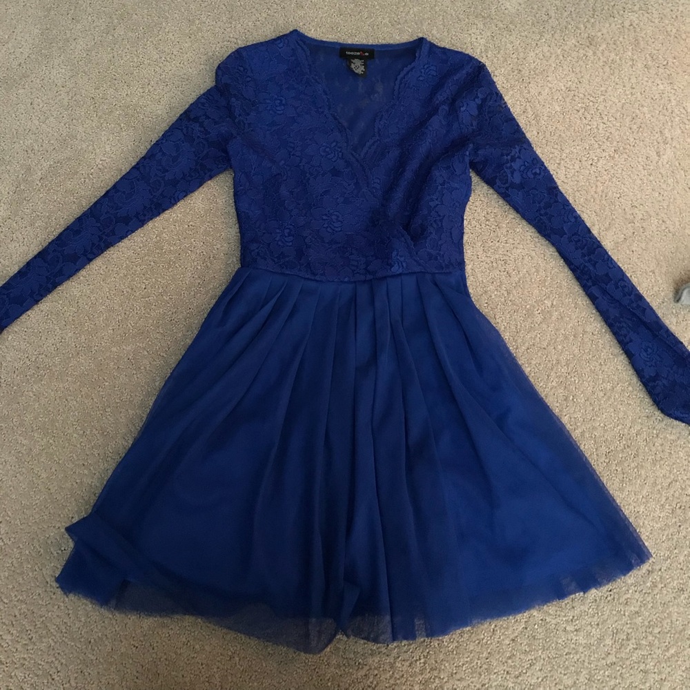 Blue, v-neck lace dress